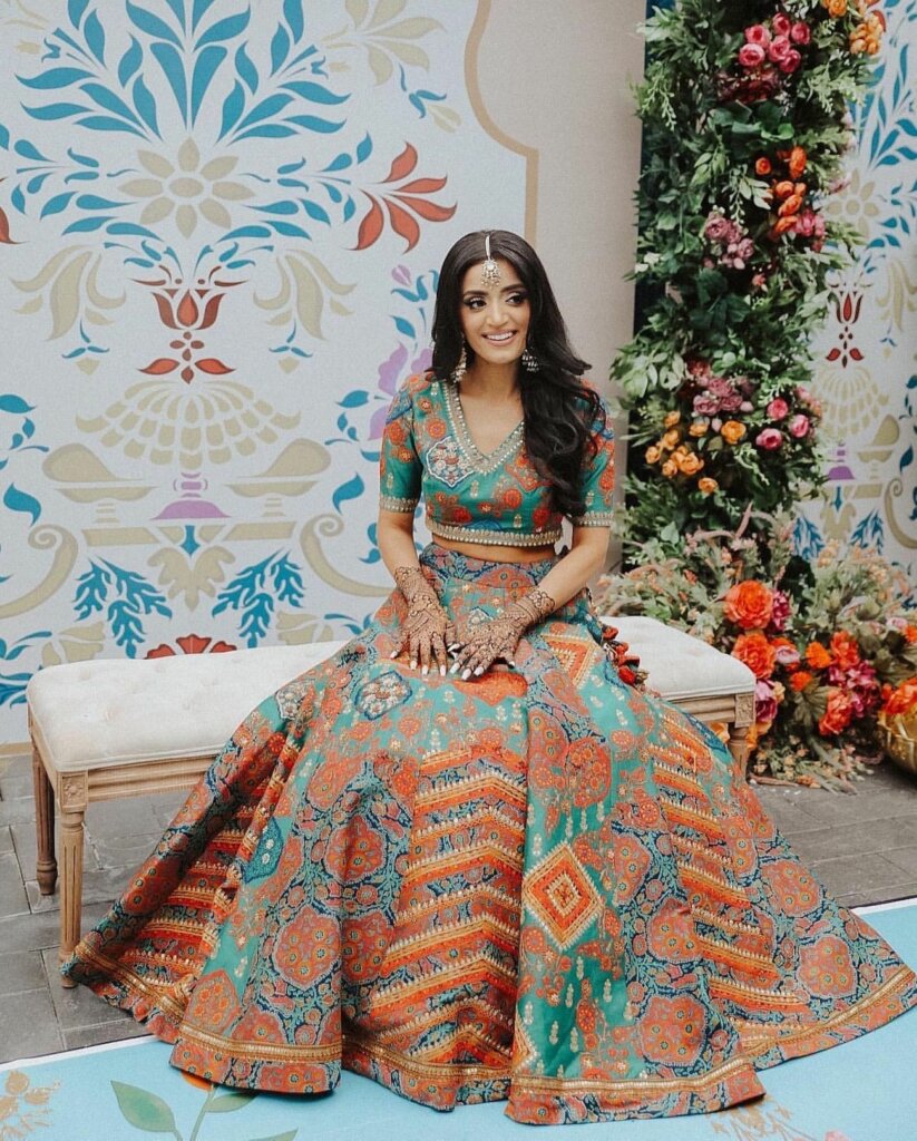 20+ Colourful Mehndi Outfits For This Summer
